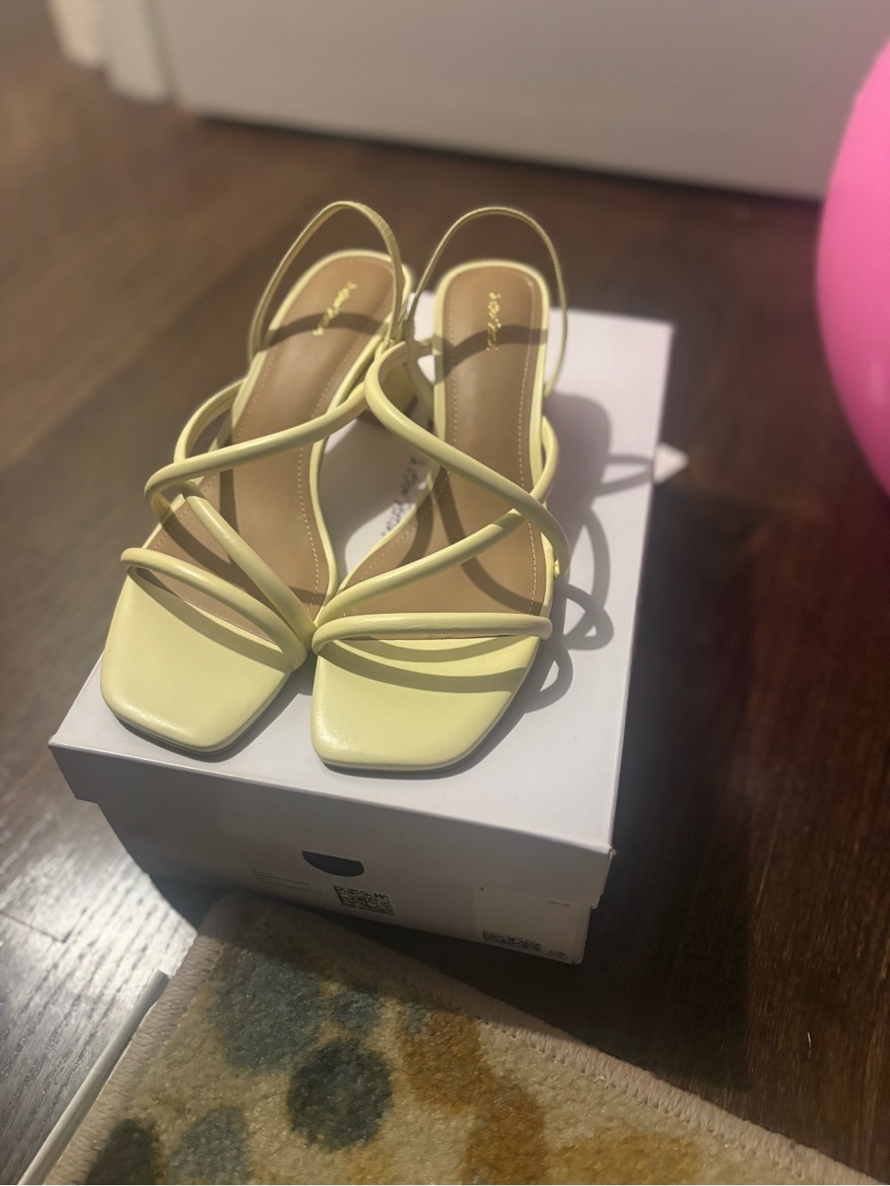 & Other Stories Chunky Strap Heeled Leather Sandals - Picture 4 of 8